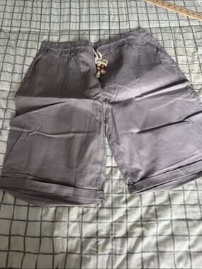 Amazon Essentials Men's Light Gray Flat Front linen blend Drawstring Shorts